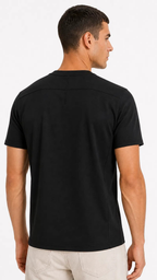 Kareno minimalist basic t shirt front studio pose
