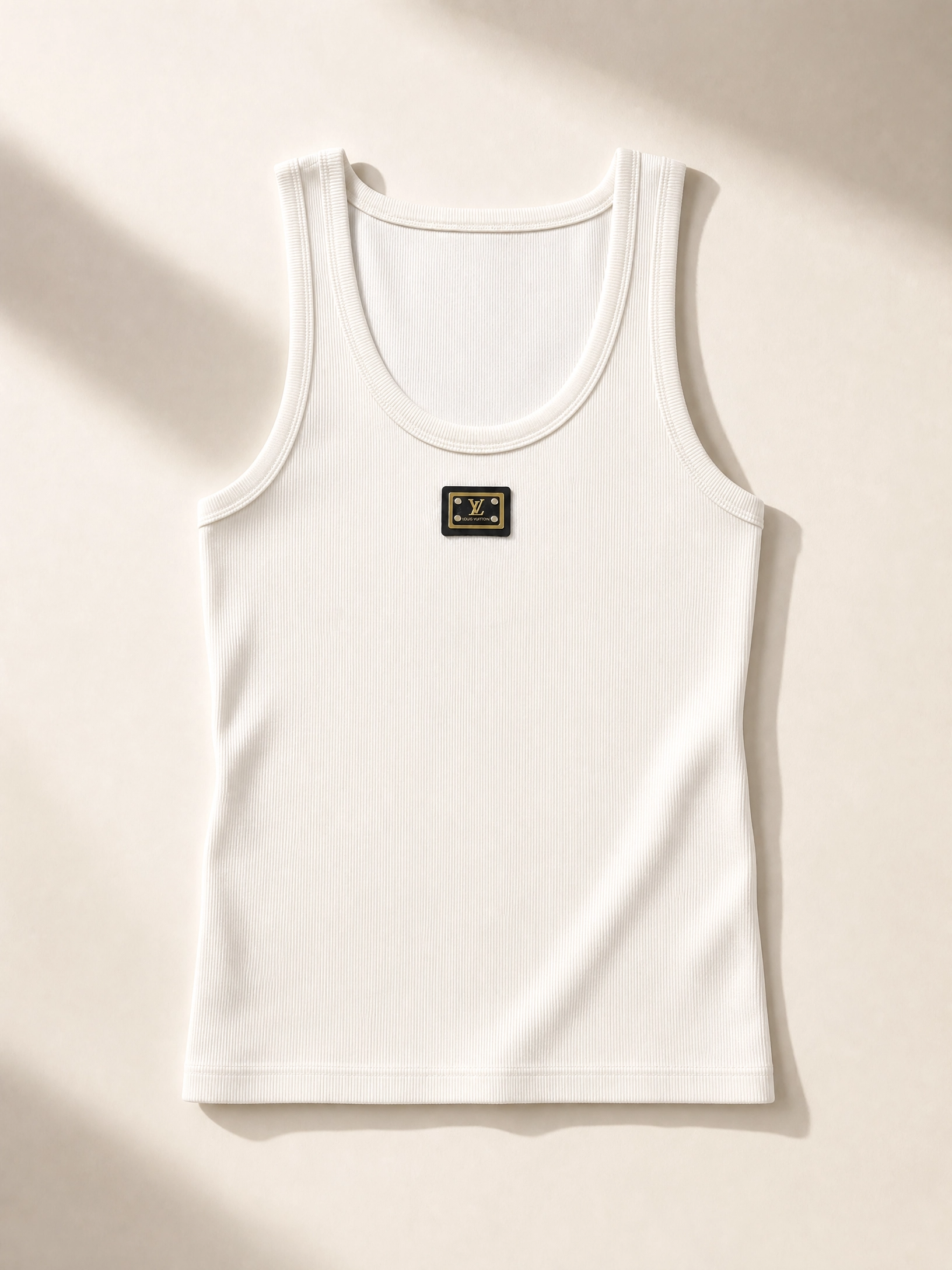 LUMI™ Tank